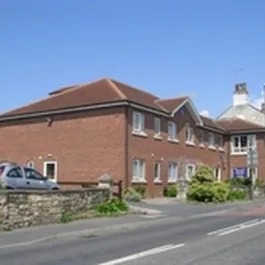 Hilltop Manor