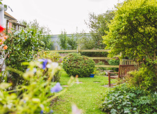 Acacia House Nursing Home 33 Portsmouth Road Horndean Waterlooville Hampshire Po8 9ln 7 Reviews