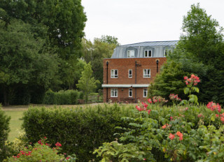 Abbey Chase Nursing Home Bridge Road Chertsey Surrey Kt16 8jw 27 Reviews Abbey Chase Nursing Home Bridge Road Chertsey Surrey Kt16 8jw 27 Reviews