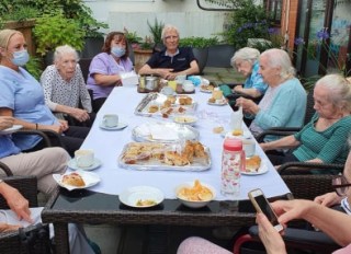 Ashbrook Nursing Home 217 Chase Cross Road Collier Row Romford London Rm5 3xs 49 Reviews