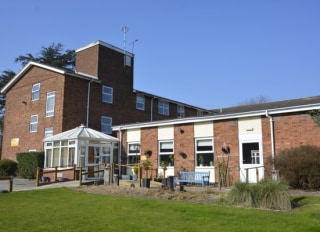 Drayton Court, Nuneaton, Warwickshire