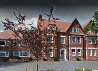 Albury Care Home Ltd 6 Albury Road Guildford Surrey Gu1 2bt 7 Reviews