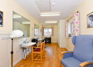 Cherry Tree Manor Care Home 8 Great Road Adeyfield Hemel Hempstead Hertfordshire Hp2 5lb 1 Reviews