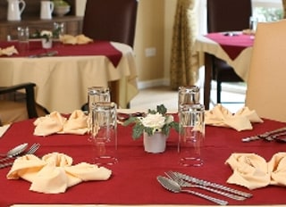 Ardenlea Court Care Home Bucknell Close 39 41 Lode Lane Solihull West Midlands B91 2af 58 Reviews