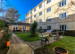 Chestnut Lodge, London, London