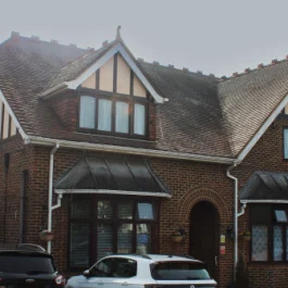 Hawthorn Manor