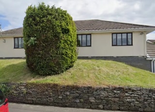 Luk Ros Bungalow, Blackwood, Caerphilly