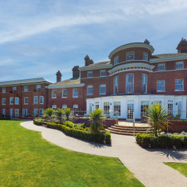 Thames View, Thames Ditton, Surrey