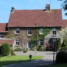 Tracey House
