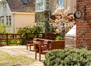 Ashley Court Care Home 6 10 St Peters Road Ashley Cross Poole Dorset Bh14 0pa 118 Reviews