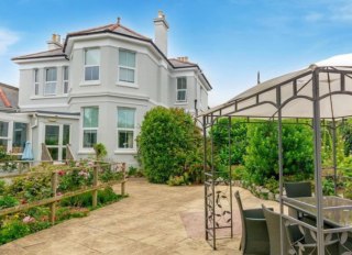 Glendale Court, Teignmouth, Devon