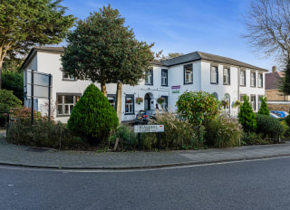 Minchenden Lodge, London