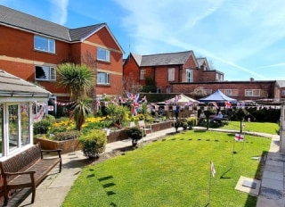 The Ambassador Care Home 670 672 Lytham Road Blackpool Lancashire Fy4 1rg 1 Reviews