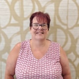 Lisa Warne